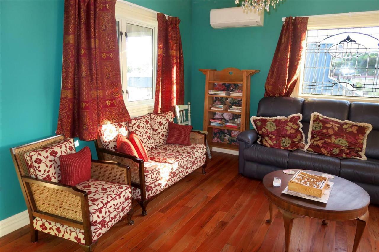 אואהמרו Fantail Cottage מראה חיצוני תמונה