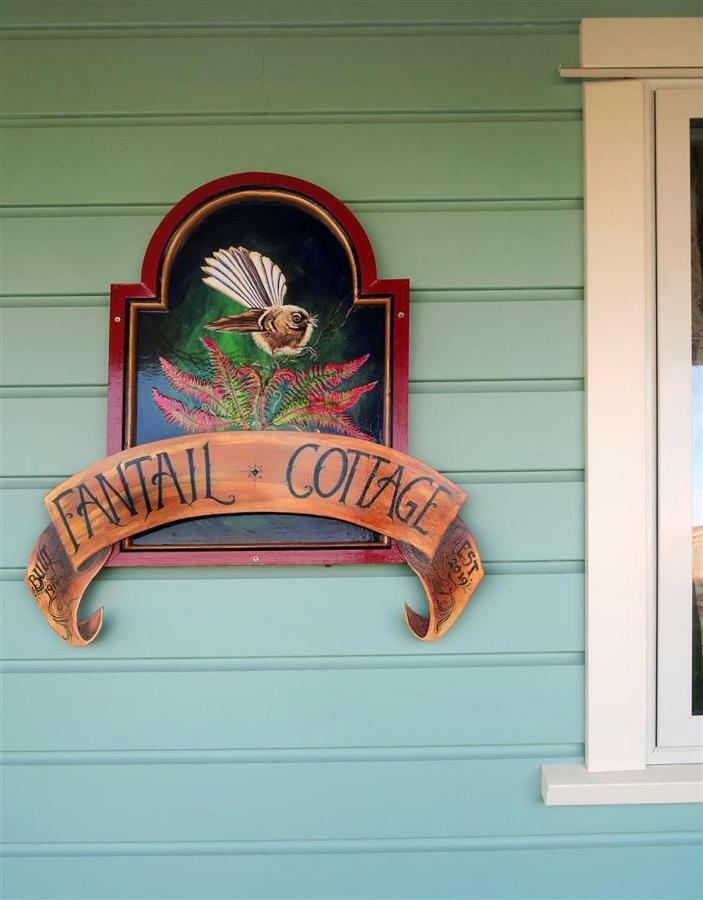 אואהמרו Fantail Cottage מראה חיצוני תמונה