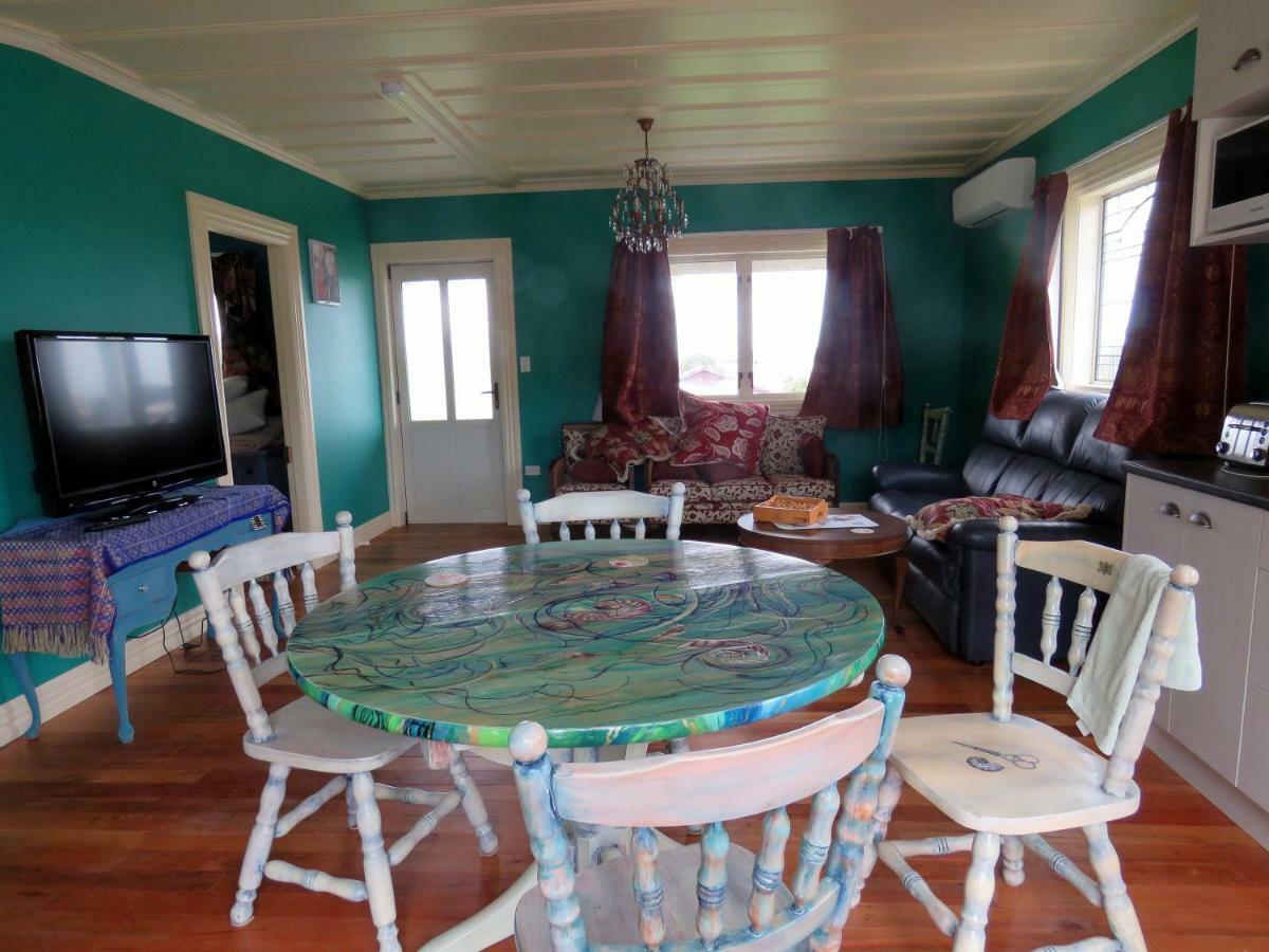 אואהמרו Fantail Cottage מראה חיצוני תמונה